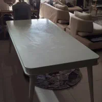 میز ناهار خوری بدون صندلی بسیار محکم