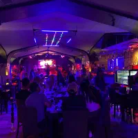 کافه ایت8 دورهمی ۴۰درصدتخفیف