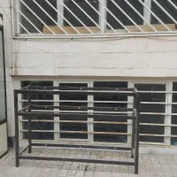 ۲ عدد ویترین ، یک گردان ایستاده و یک افقی