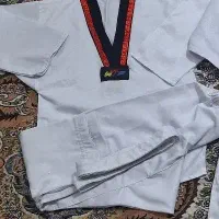 یک دست لباس تکواندو،کاملا نو