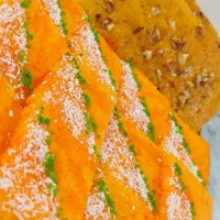 یک کارتن باقلوا مغزدار