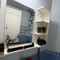 آینه سرویس بهداشتی و حمام همراه با باکس سه طبقه