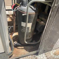 یک دستگاه کولر ال جی