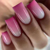 ارائه انواع خدمات ناخن