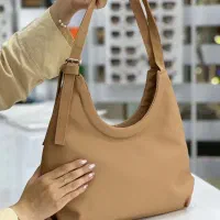 کیف|کیف، کفش، کمربند|قم, میرزائیه|دیوار