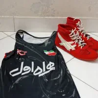 کفش و لباس ورزشی نوجوان در حد نو1000000