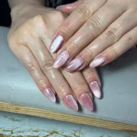 خدمات ناخن و کاشت مژه هیدن