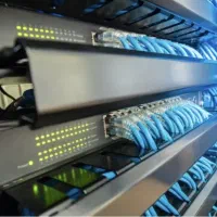 خدمات تخصصی شبکه اینترنت سرور دوربین مداربسته voip