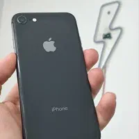آیفون 8