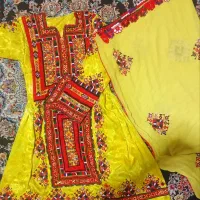 لباس دست دوزهمراه باشال فروشی