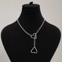 گردنبند و دستبند و پابند