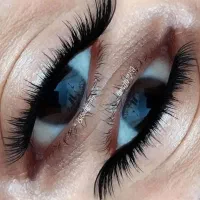 کاشت مژه / لیفت مژه و ابرو
