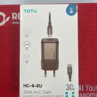آداپتور همراه با کابل برند TOTU