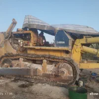 کار در تعمیرگاه ماشین سنگین