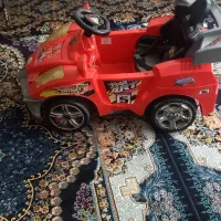 ماشین شارژی با کنترل و شارژر کاملن سالم‌