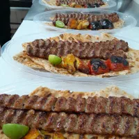 همکار برای چلوکبابی