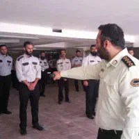 نگهبان بازنشسته نظامی