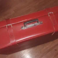 چمدان چرمی خیلی قدیمی کلکسیونی کاملا سالم تمیز