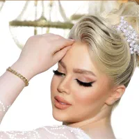 آموزش میکاپ و خدمات