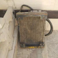 رادیات کولر و فن و پایه نصب. ماشین سنگین