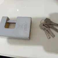 قفل کتابی نو گیرا برنجی درجه 1