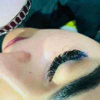 تخفیف آموزش اکستنشن مژه ولیفت ابرو۵۰۰ هزار تومان