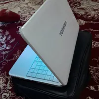 توشیبا ژاپنی core i7 کم کارکرد