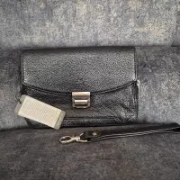 کیف دستی مشکی مردانه نوین چرم آک و شناسنامه‌دار