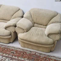 مبل ۶ نفره با چوب روسی پارچه ترک در حد نو