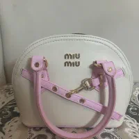 کیف میو میو کرم صورتی