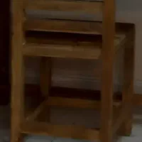 صندلی چوبی