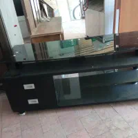میز تلویزیون.