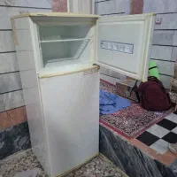 یک عدد زیر یخچالی اهنی سالم