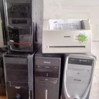 تعدادی کیس با مانیتور
