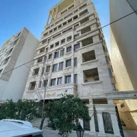 فروشنده واقعی / اوایل دانشجو / ۱۸۰ متر /
