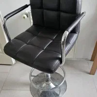 صندلی گردان چرمی درجه یک