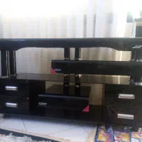 میز تلوزیون شیشه ای