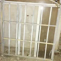 پنجره با شیشه 60کیلو