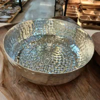 طرف در دار ترکیب چوب و مس