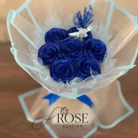 دسته گل آبی حاظر برای تحویل