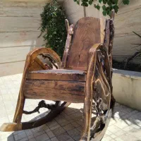 صندلی راک چوبی