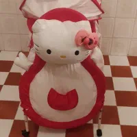 گهواره کنار تخت مادر