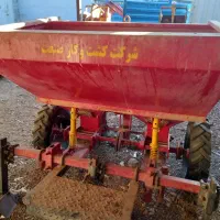 دستگاه کاشت سیب زمینی