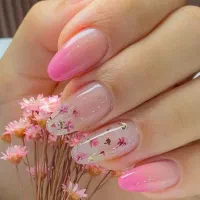 انجام کلیه خدمات ناخن و مژه موقت