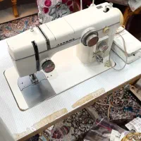 چرخ خیاطی ژانومه مدل( ۸۰۲) ژاپن