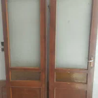 در چوبی میزبان سالم