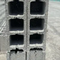 بلوک ساختمانی و باغی