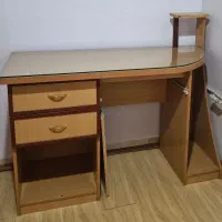 میز کامپیوتر