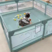 استخر و محافظ کودک دایناسور