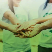 همدلی و فعالیت داوطلبانه برای همشهریان کاشمری